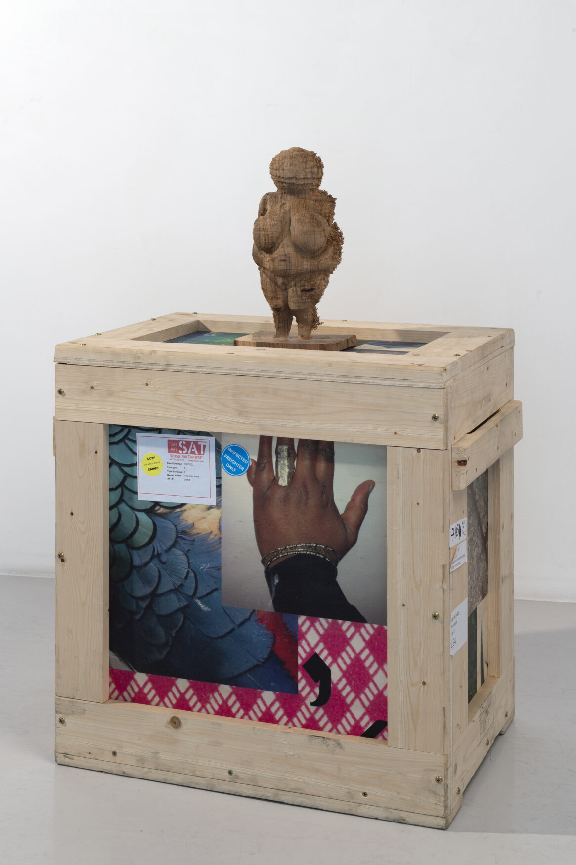FEMMES, Perrotin Gallery - Gaëlle Choisne