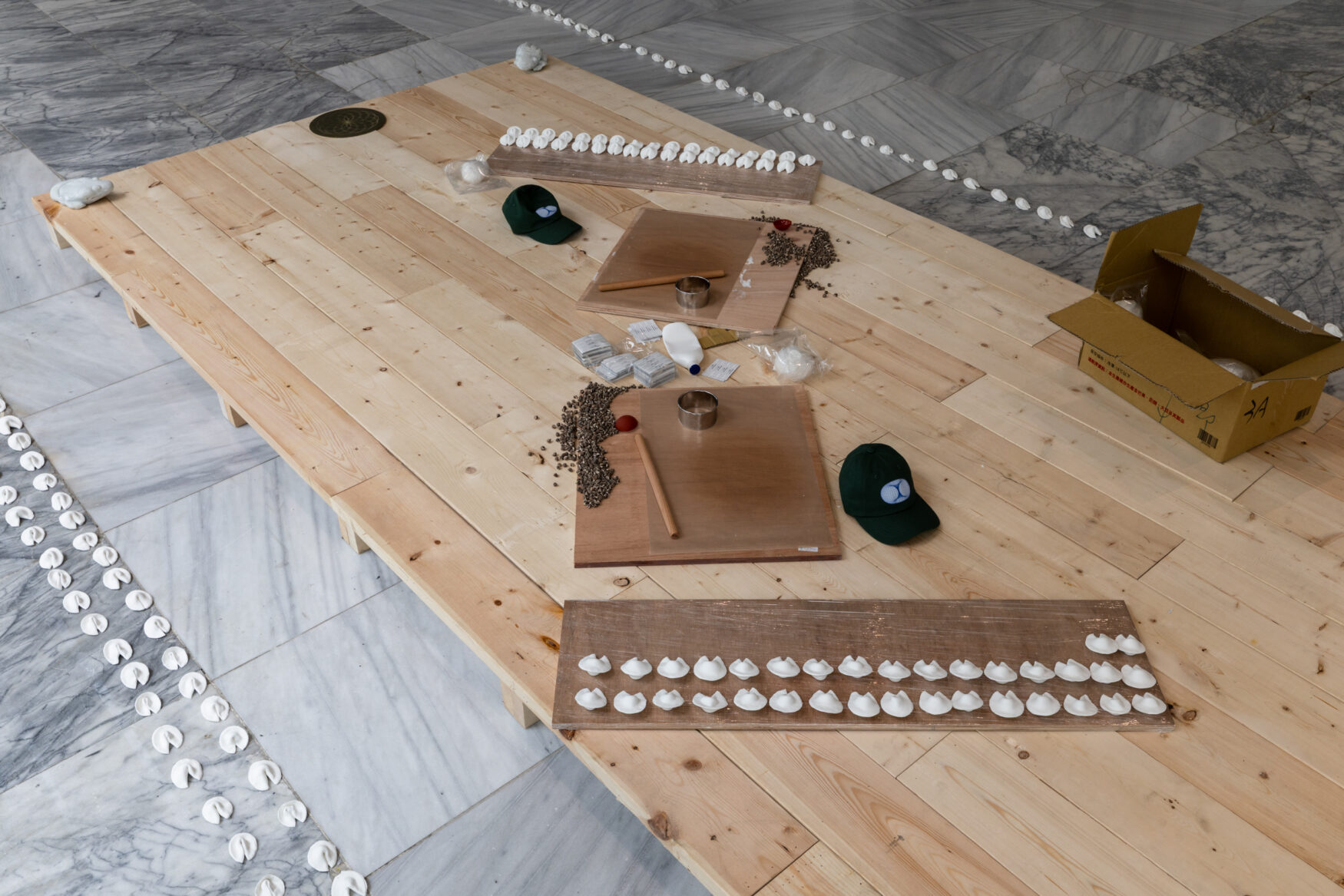Fortune cookies – 14th Taipei Biennial - Gaëlle Choisne